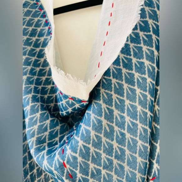 TILO Scarves Square Scarf. NEW. Detailed top stitching and ultra soft. - Picture 7 of 14